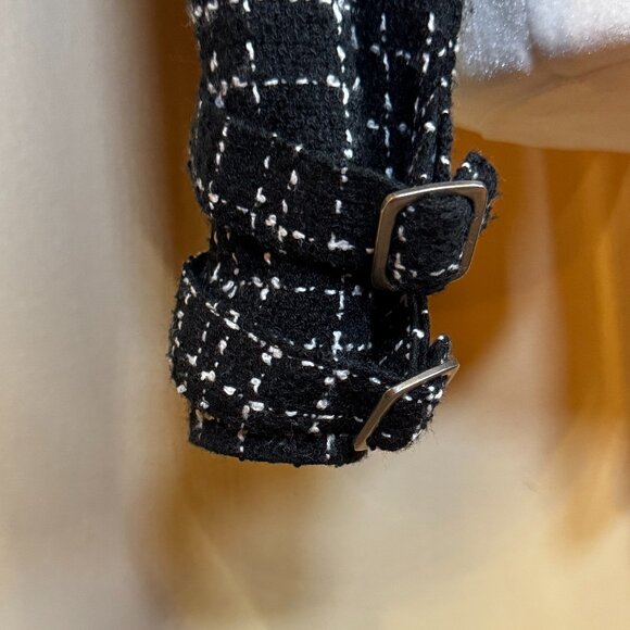 #143 Willow and Clay Embellished Zip Front Cropped Tweed Blazer, Size Small (?) - Picture 5 of 7